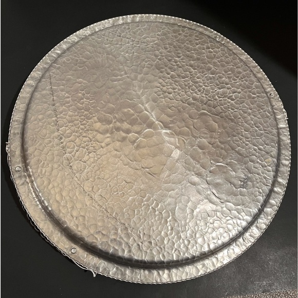 Mid-Century Hammered Aluminum Tulip Tray by Rodney Kent Hand Wrought Creations - Picture 8 of 11